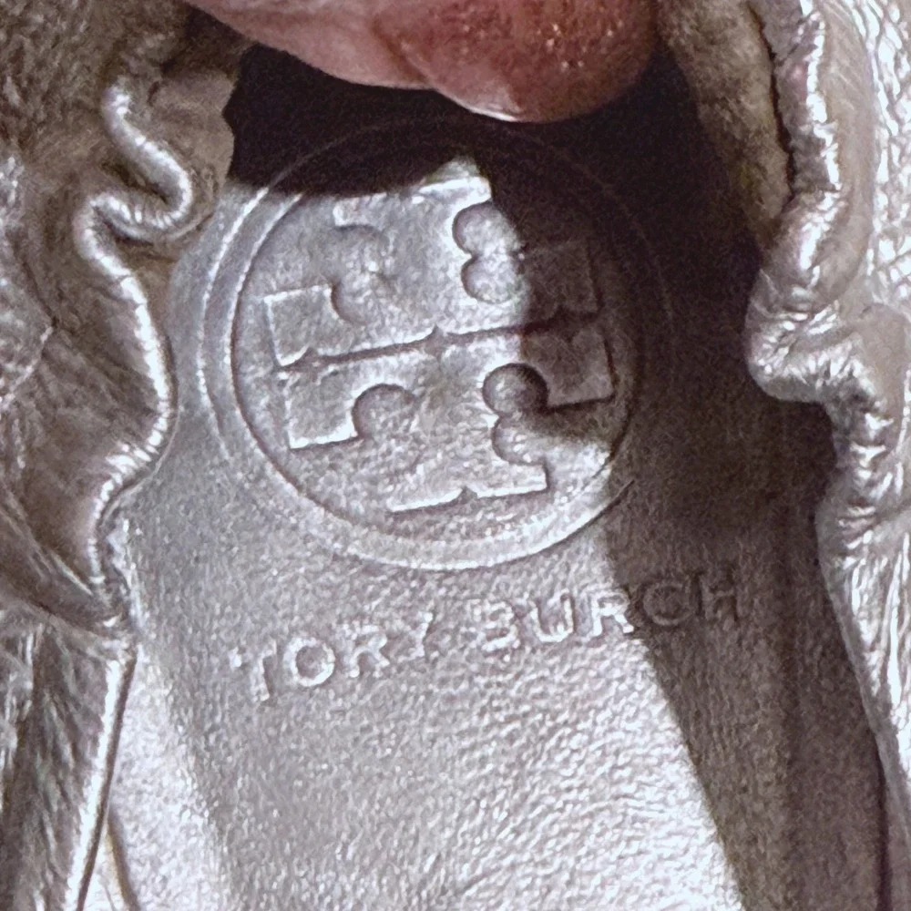 Tory Burch Reva Womens 10M Metallic Silver Leather Ballet Flats Logo Medallion